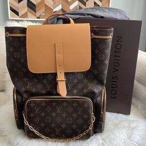 NWOT Louis Vuitton Trio Gold Chain Backpack